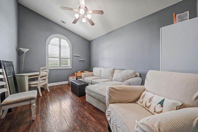 444 Saddle Ridge, Valley Springs, CA 95252