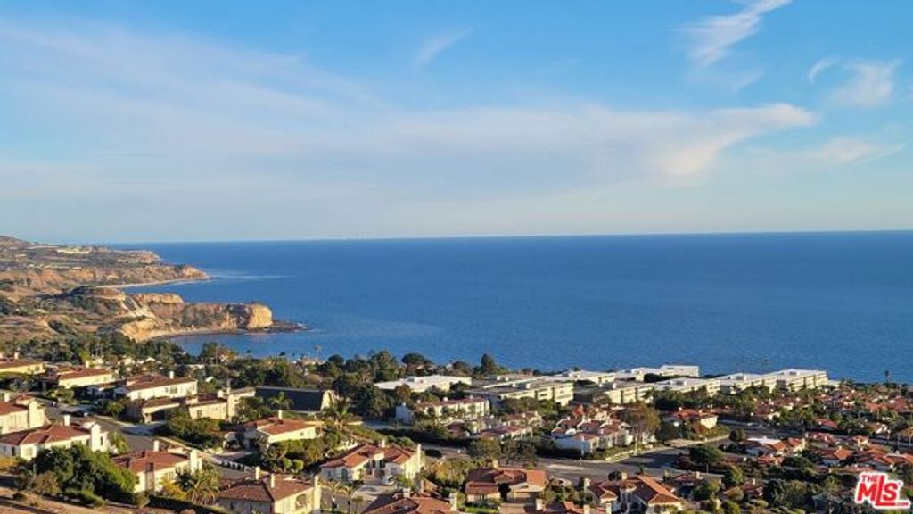 32724 Coastsite Drive 105, Rancho Palos Verdes, CA 90275