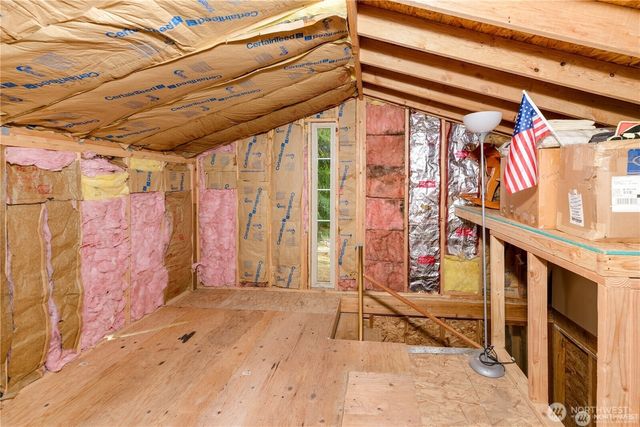 17 Thompson Point Road, Port Angeles, WA 98363