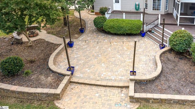 102 Laughing Tree Court, Fountain Inn, SC 29644
