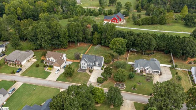 102 Laughing Tree Court, Fountain Inn, SC 29644
