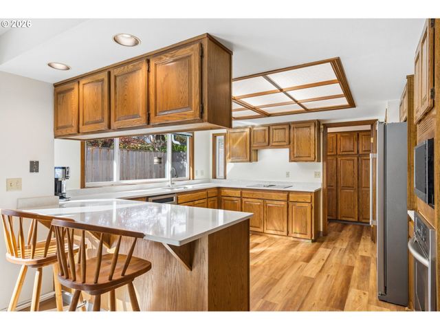 2259 Se LINDENBROOK Ct, Milwaukie, OR 97222