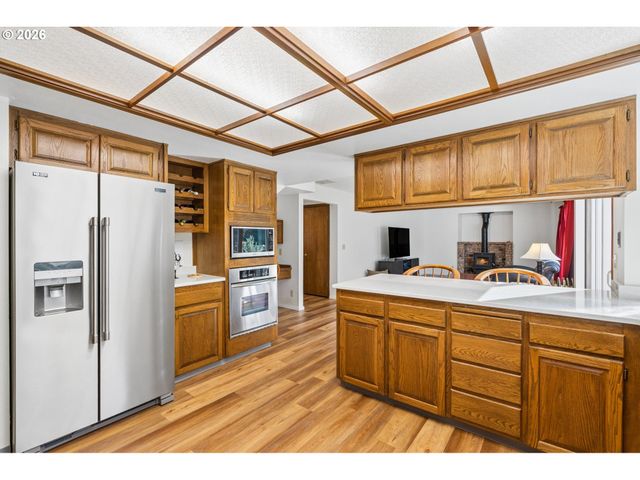 2259 Se LINDENBROOK Ct, Milwaukie, OR 97222
