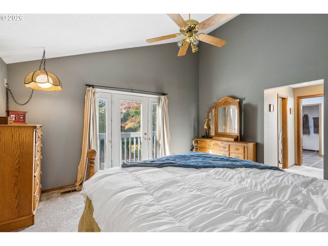 2259 Se LINDENBROOK Ct, Milwaukie, OR 97222
