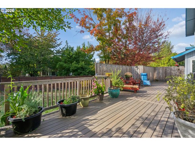 2259 Se LINDENBROOK Ct, Milwaukie, OR 97222