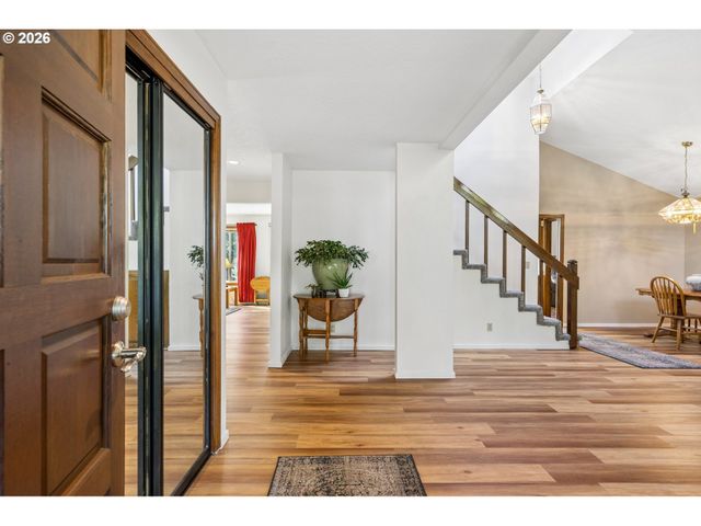 2259 Se LINDENBROOK Ct, Milwaukie, OR 97222