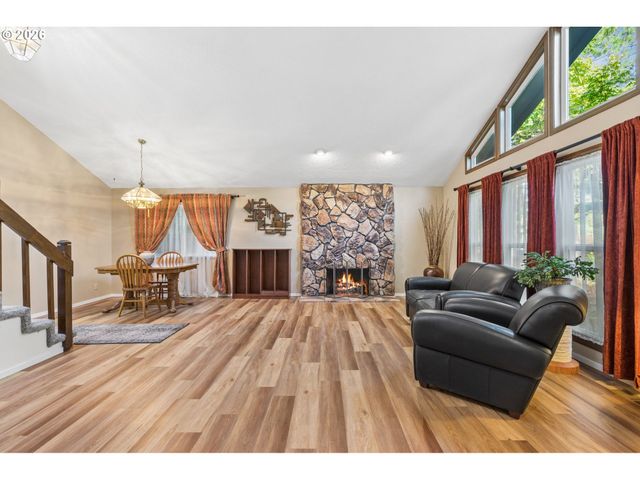 2259 Se LINDENBROOK Ct, Milwaukie, OR 97222