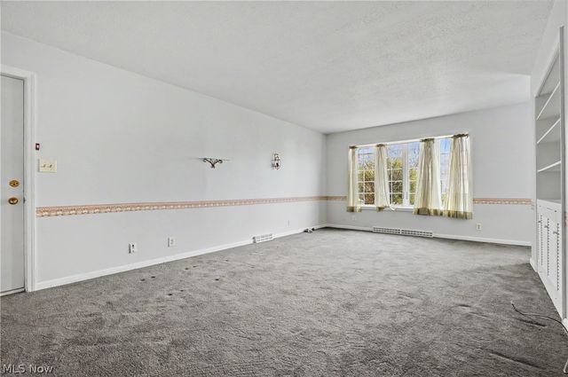 934 Canterbury Lane, Salem, OH 44460