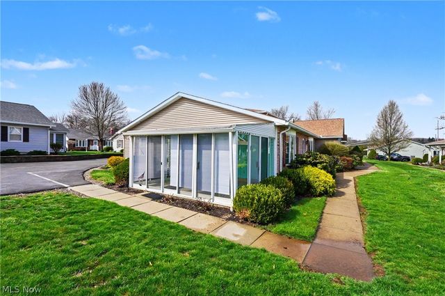 934 Canterbury Lane, Salem, OH 44460