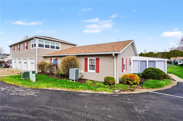 934 Canterbury Lane, Salem, OH 44460
