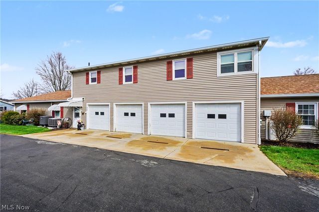 934 Canterbury Lane, Salem, OH 44460