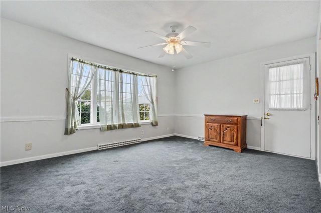 934 Canterbury Lane, Salem, OH 44460