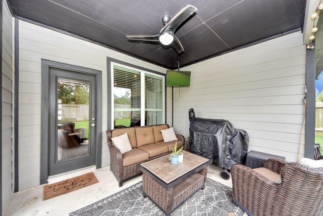14136 Lake Lodge Drive, Conroe, TX 77384