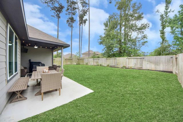 14136 Lake Lodge Drive, Conroe, TX 77384