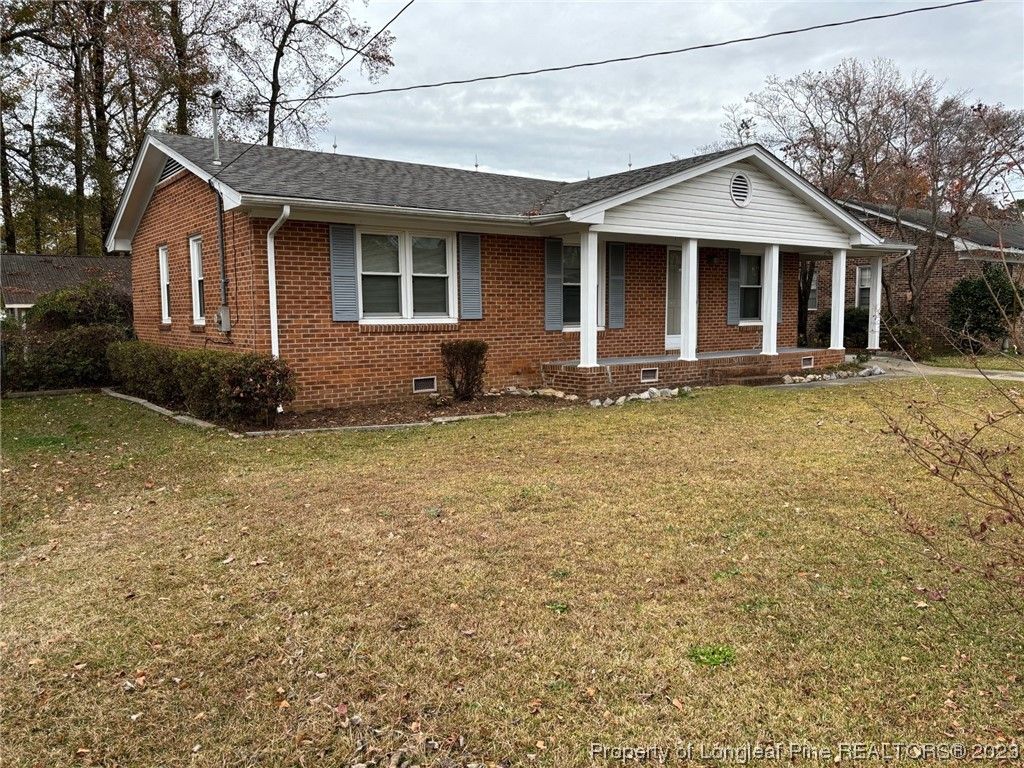 945 Jane Street, Lumberton, NC 28358 — photo 2