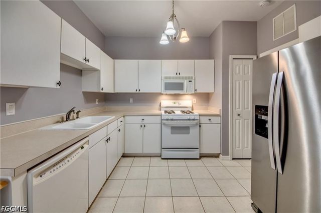 10541 Diamante WAY, Fort Myers, FL 33913