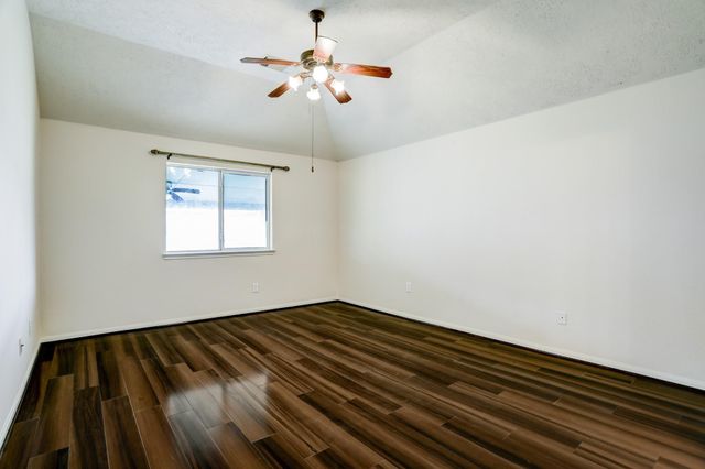 7605 Waterlilly Lane, Pearland, TX 77581