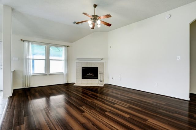 7605 Waterlilly Lane, Pearland, TX 77581