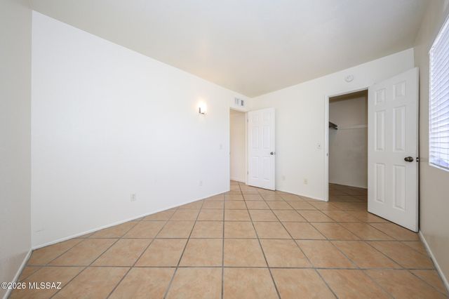 3159 W Calle Fresa, Tucson, AZ 85741