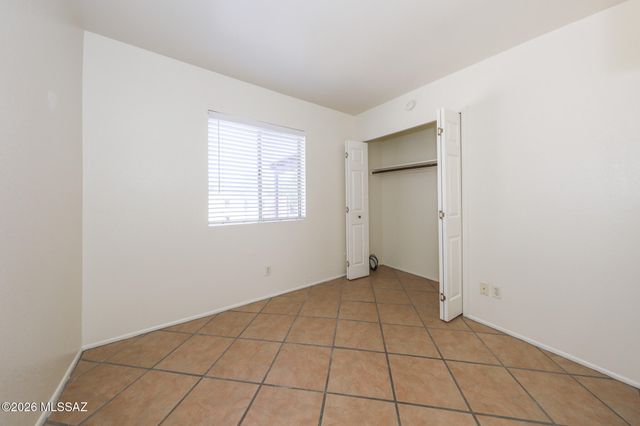 3159 W Calle Fresa, Tucson, AZ 85741