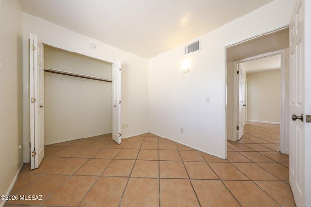 3159 W Calle Fresa, Tucson, AZ 85741