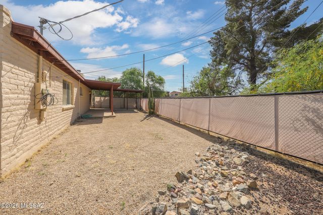 3159 W Calle Fresa, Tucson, AZ 85741