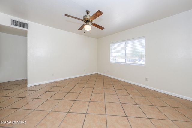 3159 W Calle Fresa, Tucson, AZ 85741