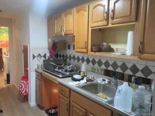 5714 Avenue L, Brooklyn, NY 11234