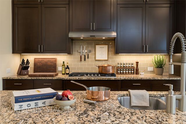 11701 Slumber Falls Drive, Flower Mound, TX 76226