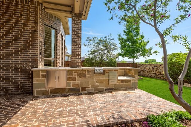 11701 Slumber Falls Drive, Flower Mound, TX 76226