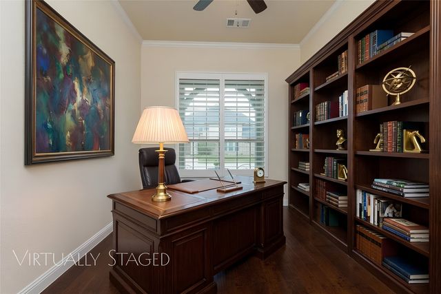 11701 Slumber Falls Drive, Flower Mound, TX 76226