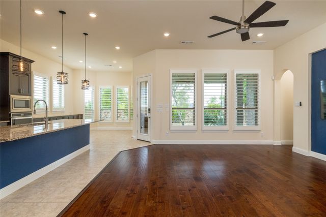 11701 Slumber Falls Drive, Flower Mound, TX 76226