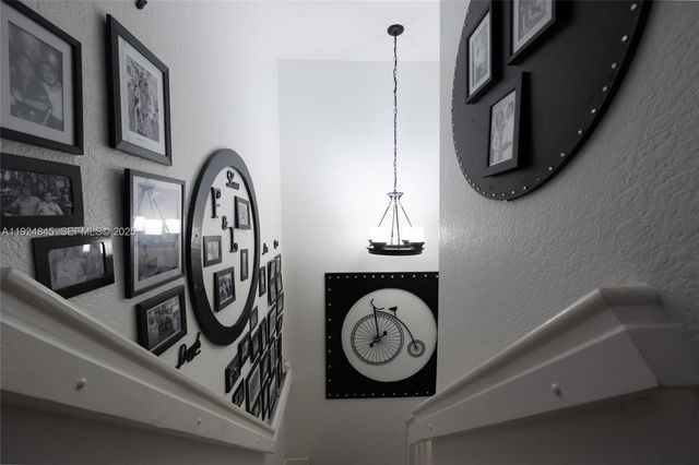 14738 SW 9th Ln, Miami, FL 33194