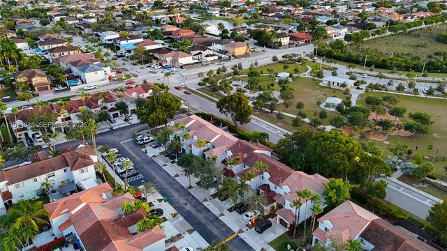 14738 SW 9th Ln, Miami, FL 33194