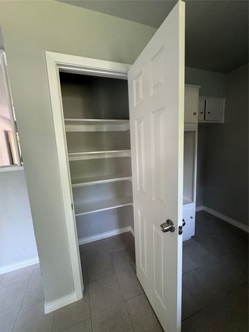 2817 Sequoia Lane, Arlington, TX 76010