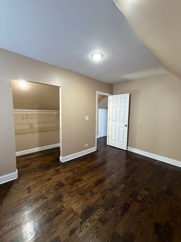 7629 S Dante Avenue, Chicago, IL 60619