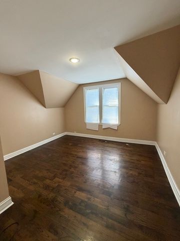 7629 S Dante Avenue, Chicago, IL 60619