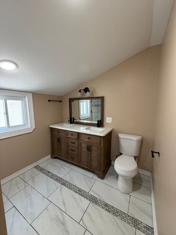 7629 S Dante Avenue, Chicago, IL 60619