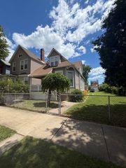 7629 S Dante Avenue, Chicago, IL 60619
