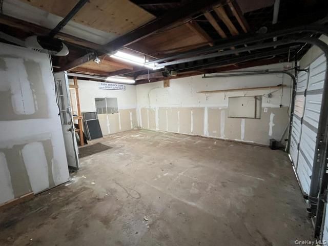 201 Wampum Lane, West Islip, NY 11795