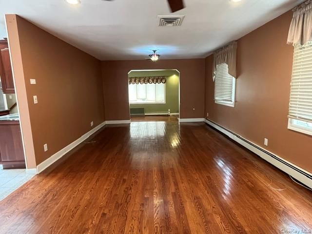 201 Wampum Lane, West Islip, NY 11795