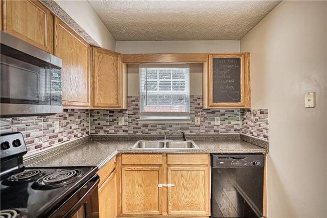 6357 Wellington Walk Way, Lithonia, GA 30058