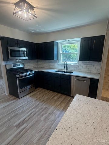 1247 Waycross Road, Forest Park, OH 45240