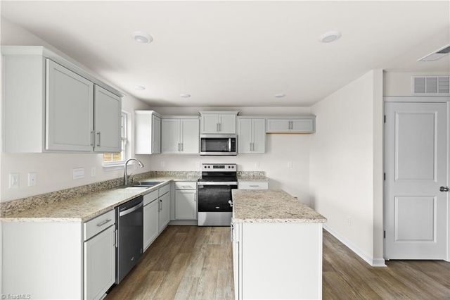 310 Beresford Way, Greensboro, NC 27405