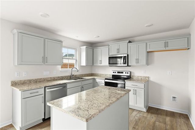 310 Beresford Way, Greensboro, NC 27405