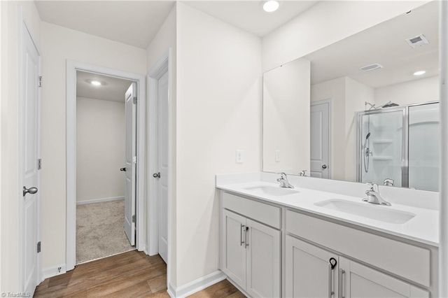 310 Beresford Way, Greensboro, NC 27405