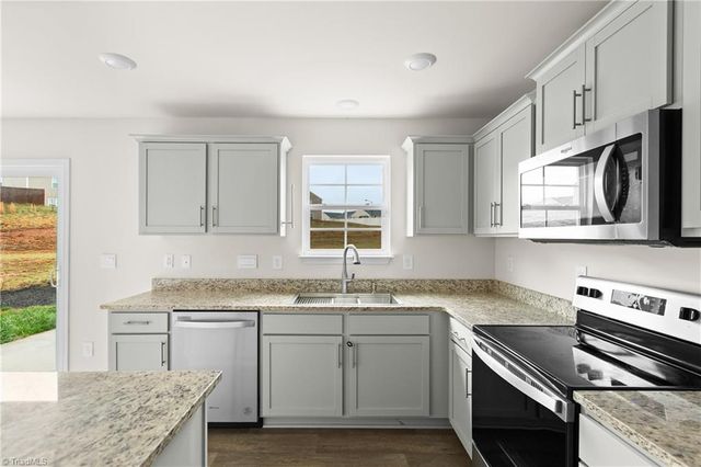 310 Beresford Way, Greensboro, NC 27405