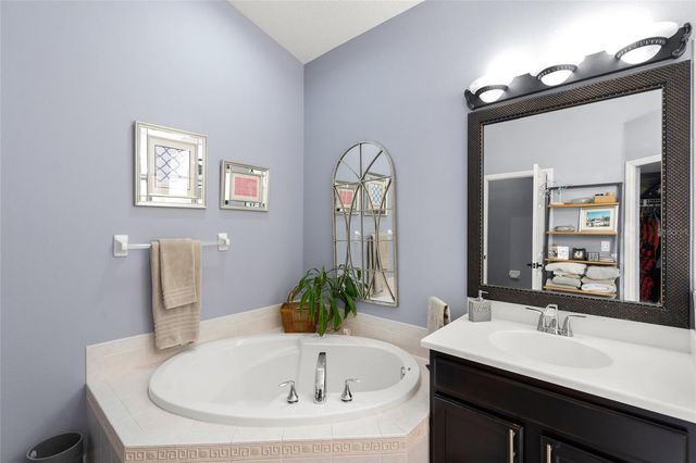 6723 TAILFEATHER WAY, Bradenton, FL 34203