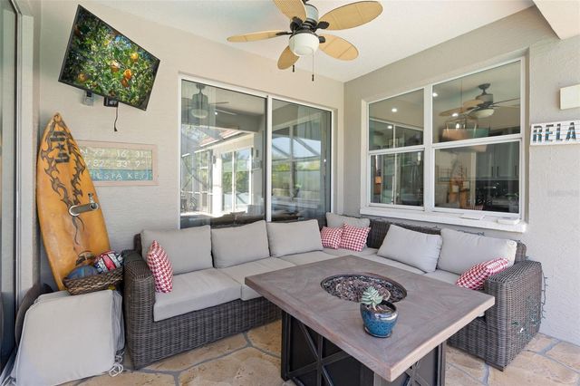 6723 TAILFEATHER WAY, Bradenton, FL 34203