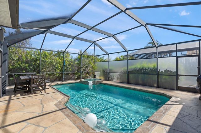 6723 TAILFEATHER WAY, Bradenton, FL 34203